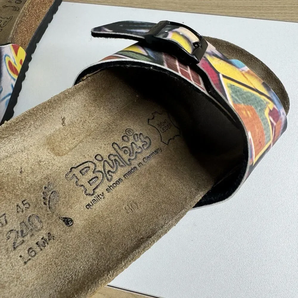Birki's by Birkenstock Y2K Sandals Vintage newspaper print Sz 6 Women’s Men 4